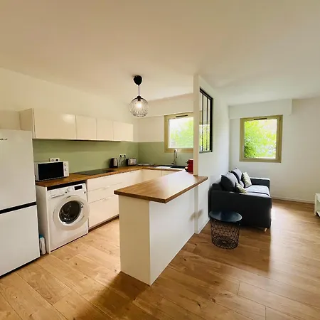 4 Pers Au Rez-de-jardin Avec Piscine, Tennis Et Jardin Prive A - Fr-1-789-6